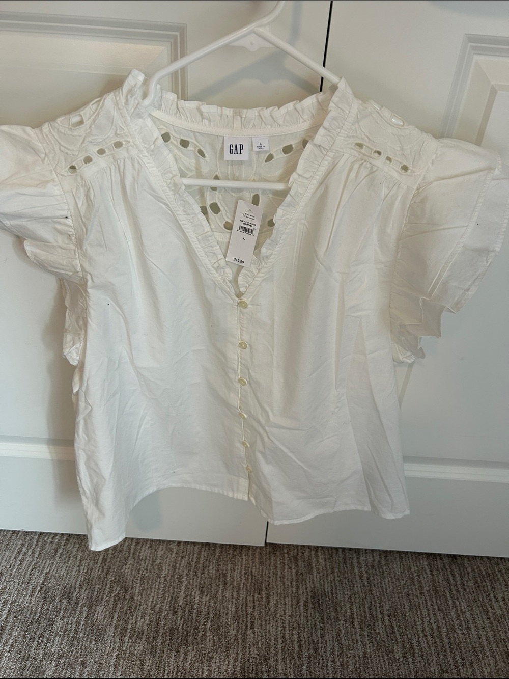 GAP White Eyelet Ruffle Sleeve Button-Down Top NWT